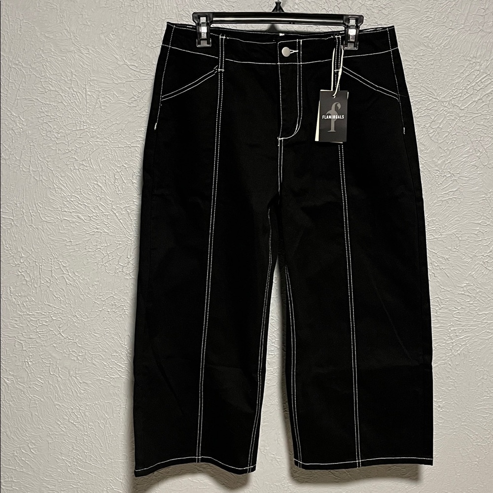 Flamingals Black Wide-Leg Cropped Jeans with White Stitching Large NWT - Picture 3 of 8